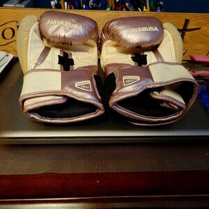 Hayabusa T3 Boxing Gloves, 16 oz, pink metallic/rose gold
